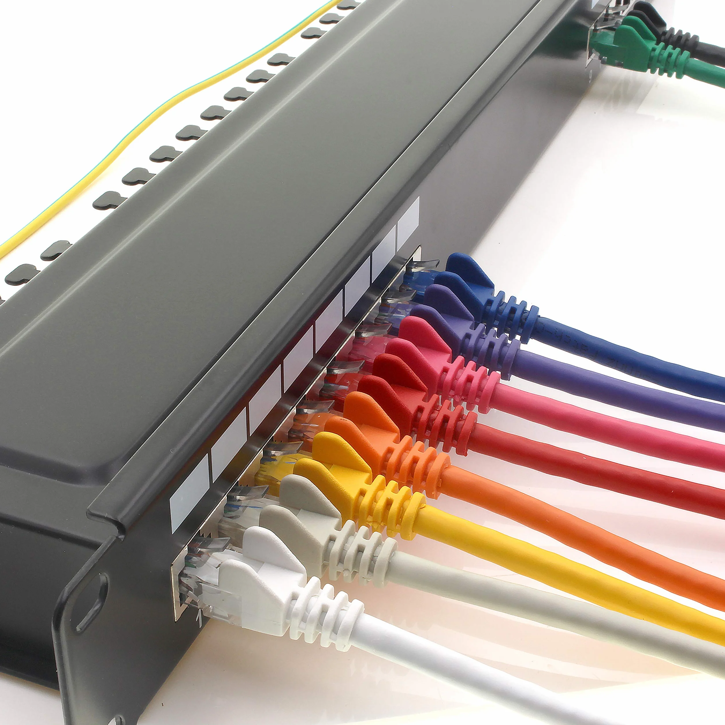 Panel krosowy CAT6 16 port czarny LSA+ RJ45 TIA 568 A/B