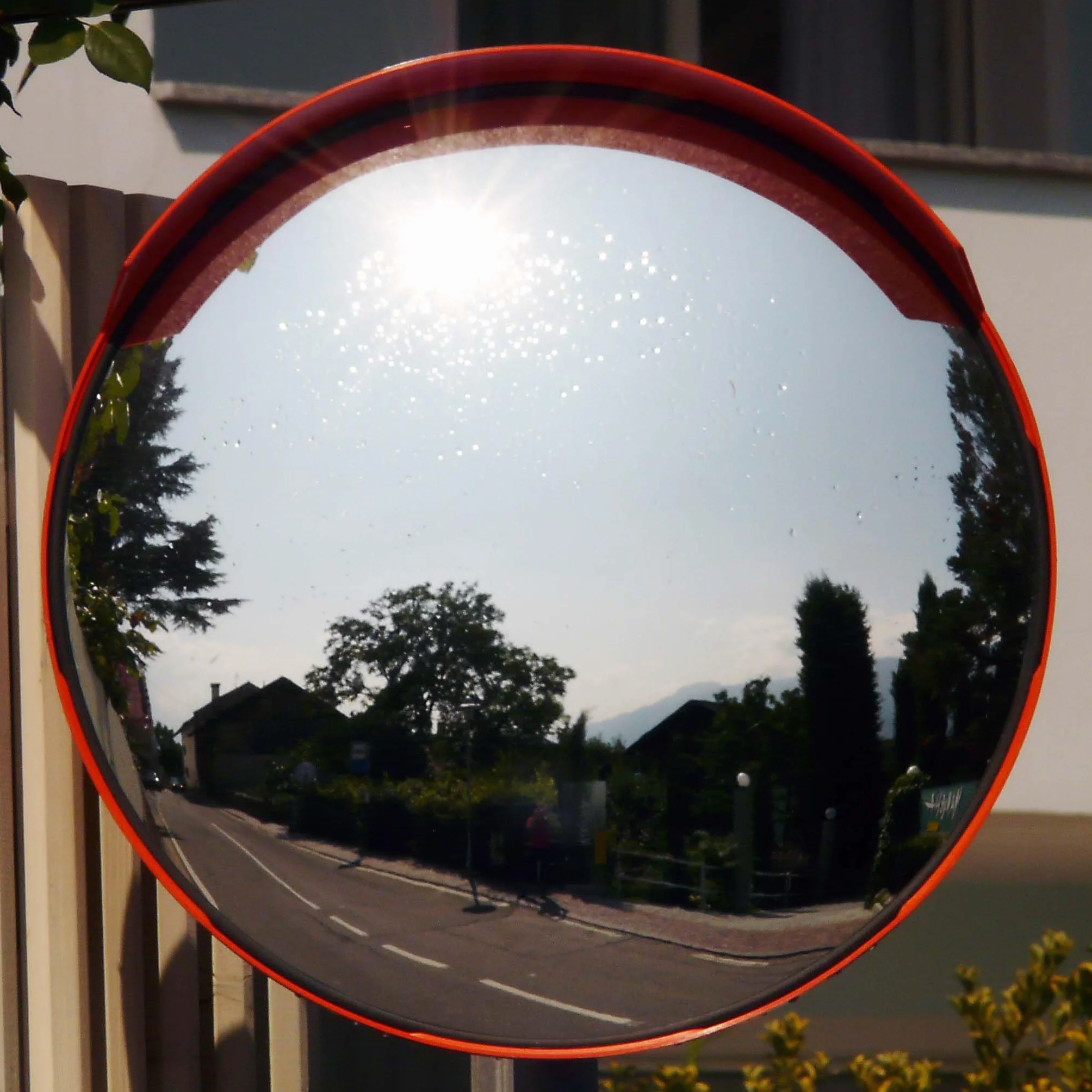 Wiltec Lustro drogowe wypukłe 60 cm, odporne na warunki atmosferyczne, lustro panoramiczne z regulowanym uchwytem, 130-160° do skrzyżowań i wyjazdów