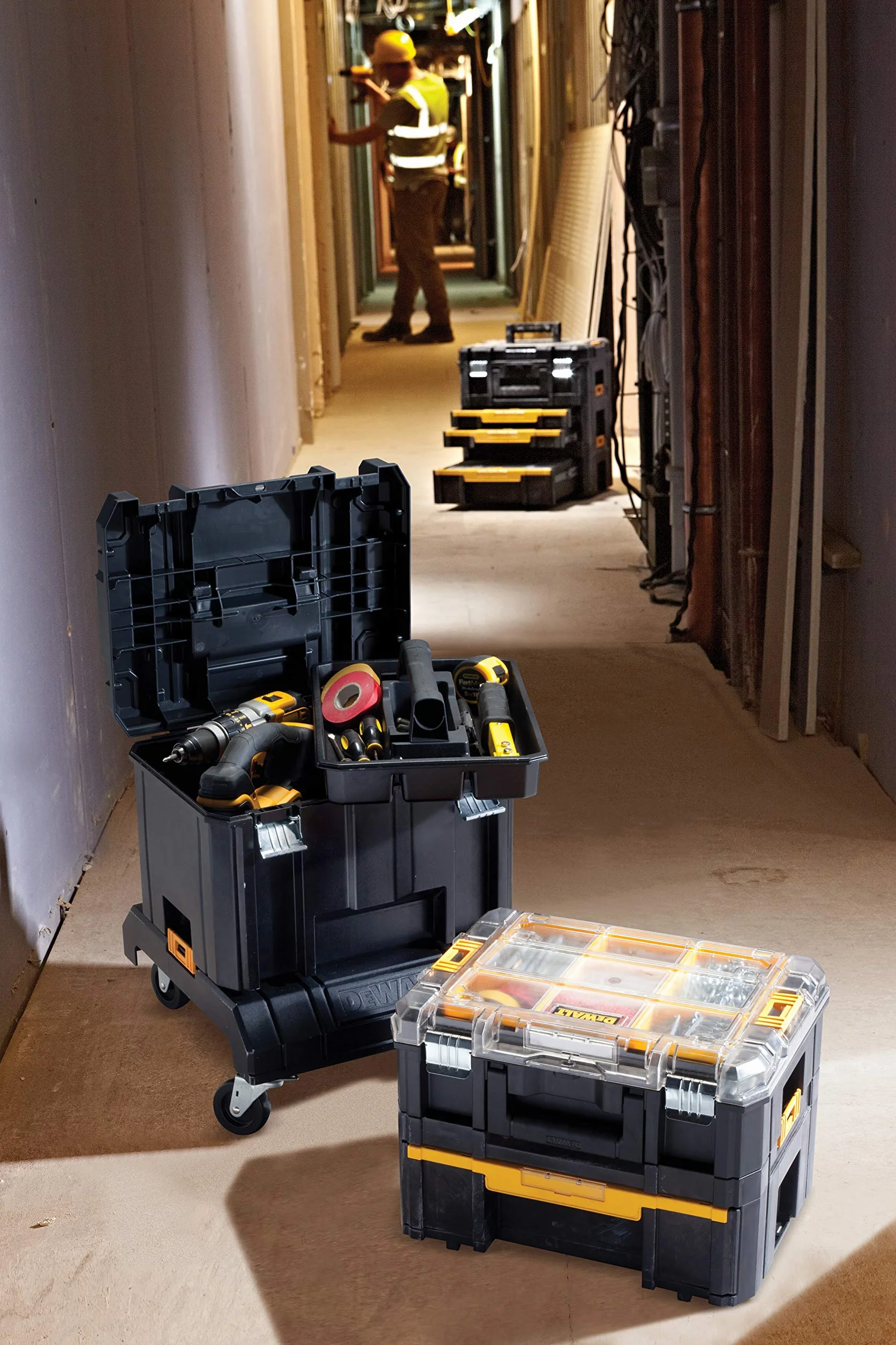 Dewalt Dwst1-71229 Wózek Transportowy 486 x 486 x 181 mm Czarny